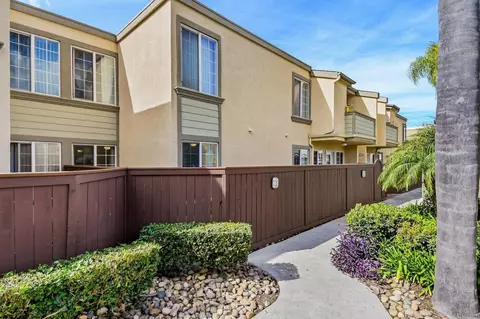 5402 Balboa Arms Dr #338, San Diego, CA 92117