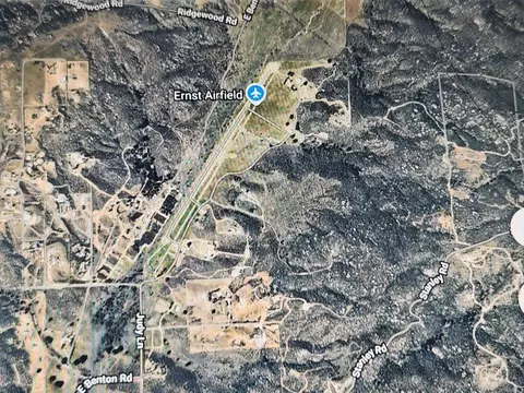 Available, Hemet, CA 92544 photo 4