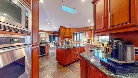 Kitchen - 3592 Alta Loma Dr, Jamul, CA 91935 photo 1 of 4