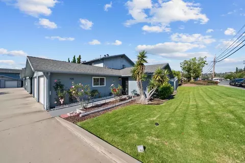 776 E Chase Ave, El Cajon, CA 92020