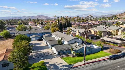 View/Area - 776 E Chase Ave, El Cajon, CA 92020 photo 6 of 7