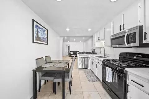 Dining - 776 E Chase Ave, El Cajon, CA 92020 photo 1 of 1