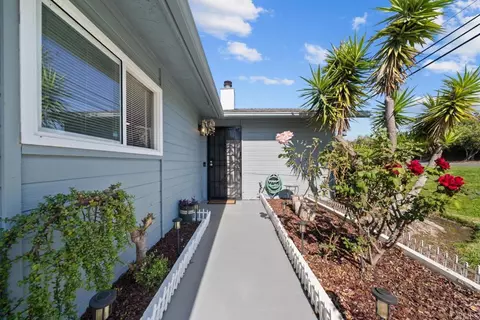 Exterior - 776 E Chase Ave, El Cajon, CA 92020 photo 7 of 7