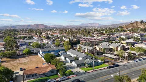 View/Area - 776 E Chase Ave, El Cajon, CA 92020 photo 3 of 7