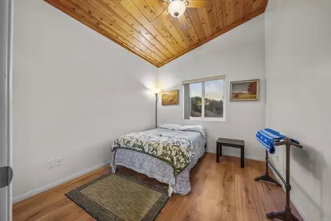 Bedroom - 35465 Sunset Ln, Julian, CA 92036 photo 2 of 2