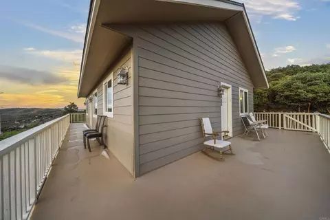 Exterior - 35465 Sunset Ln, Julian, CA 92036 photo 3 of 5