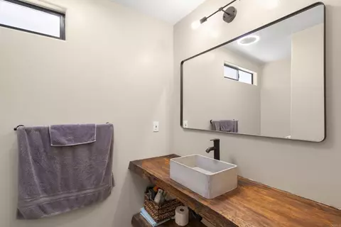 Bath - 28561 Highway 94, Campo, CA 91906 photo 2 of 3