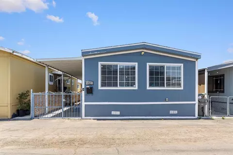 402 63rd St #SPC 62, San Diego, CA 92114