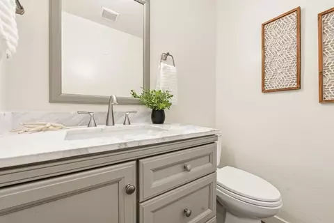 Bath - 6717 Clover Ct, Carlsbad, CA 92011 photo 1 of 3