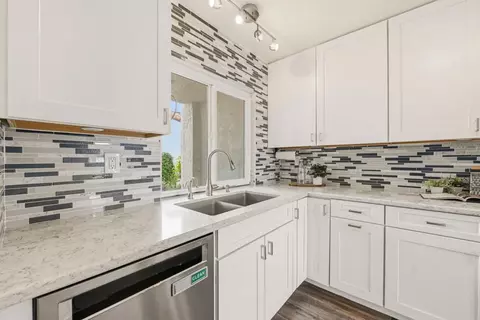 Kitchen - 6717 Clover Ct, Carlsbad, CA 92011 photo 1 of 4