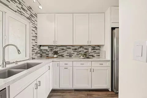 Kitchen - 6717 Clover Ct, Carlsbad, CA 92011 photo 2 of 4