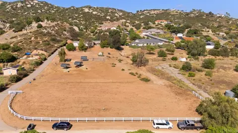 18453 Ramona View Dr, Ramona, CA 92065 photo 5