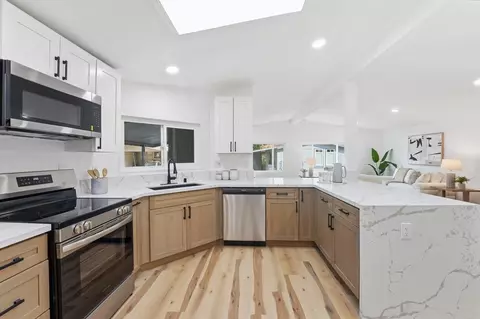 8975 Lawrence Welk Dr #446, Escondido, CA 92026