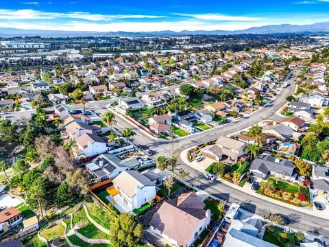 View/Area - 2858 Lehigh Ct, Oceanside, CA 92056 photo 4 of 6