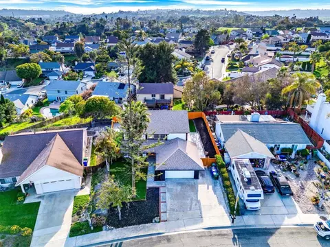 View/Area - 2858 Lehigh Ct, Oceanside, CA 92056 photo 2 of 6