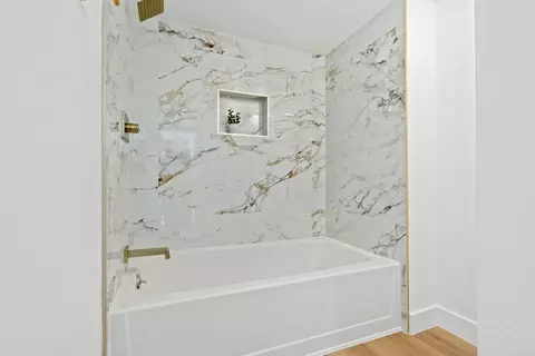 Bath - 2858 Lehigh Ct, Oceanside, CA 92056 photo 6 of 7