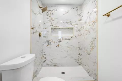 Bath - 2858 Lehigh Ct, Oceanside, CA 92056 photo 1 of 7