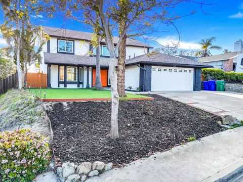 Exterior - 2858 Lehigh Ct, Oceanside, CA 92056 photo 4 of 6