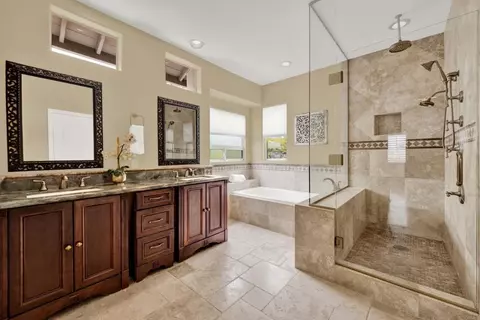 Bath - 11592 Shadow Ranch Rd, La Mesa, CA 91941 photo 2 of 8