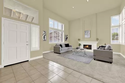 Living - 11592 Shadow Ranch Rd, La Mesa, CA 91941 photo 2 of 8