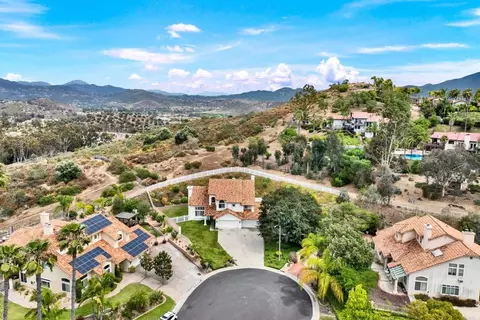 View/Area - 11592 Shadow Ranch Rd, La Mesa, CA 91941 photo 4 of 5