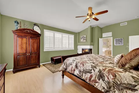 Bedroom - 11592 Shadow Ranch Rd, La Mesa, CA 91941 photo 4 of 8