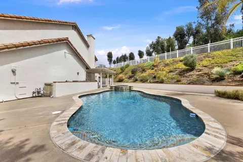 Exterior - 11592 Shadow Ranch Rd, La Mesa, CA 91941 photo 8 of 10