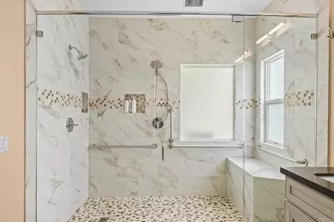 Bath - 10114 Shenandoah Dr, Santee, CA 92071 photo 3 of 4