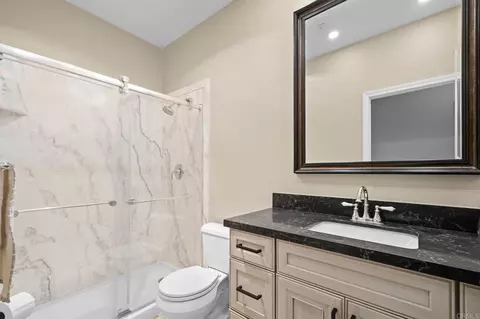 Bath - 10114 Shenandoah Dr, Santee, CA 92071 photo 4 of 4