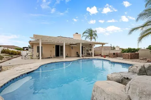 Exterior - 10114 Shenandoah Dr, Santee, CA 92071 photo 6 of 8