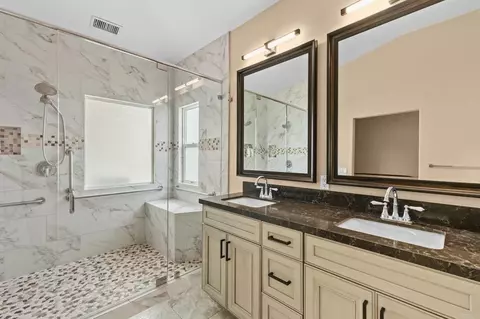 Bath - 10114 Shenandoah Dr, Santee, CA 92071 photo 2 of 4