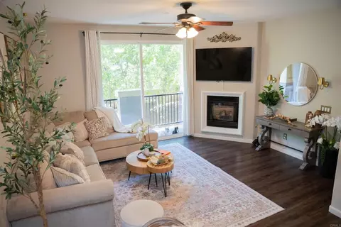 Living - 141 Via Montisi, Santee, CA 92071 photo 2 of 4