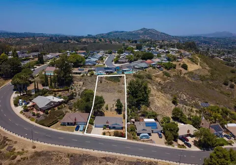 View/Area - 13050 Tuscarora Dr, Poway, CA 92064 photo 2 of 4