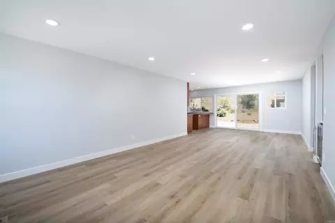 Living - 13050 Tuscarora Dr, Poway, CA 92064 photo 2 of 3