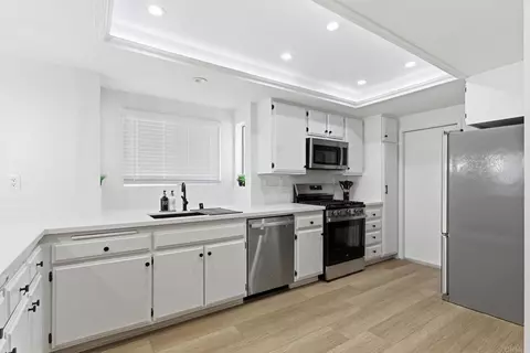 Kitchen - 754 Manecita Cir, Perris, CA 92571 photo 1 of 3