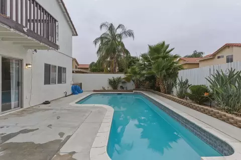Exterior - 754 Manecita Cir, Perris, CA 92571 photo 4 of 5