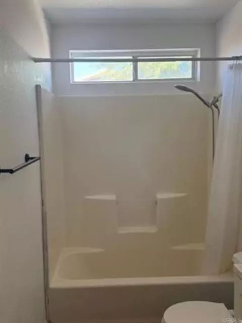 Bath - 26 W Pheasant St, Heber, CA 92249 photo 1 of 3