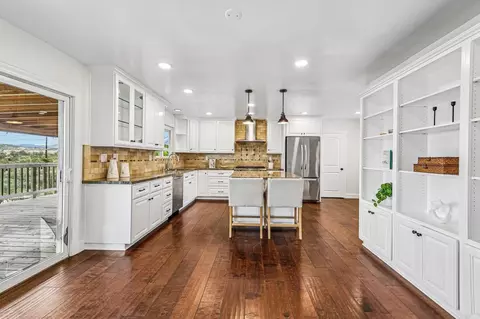 Kitchen - 1052 Ranchito Vis, Alpine, CA 91901 photo 1 of 8