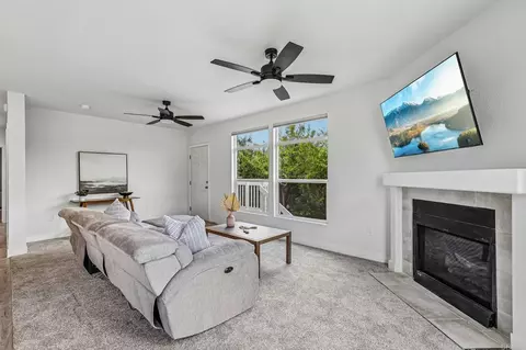 Living - 1052 Ranchito Vis, Alpine, CA 91901 photo 4 of 5