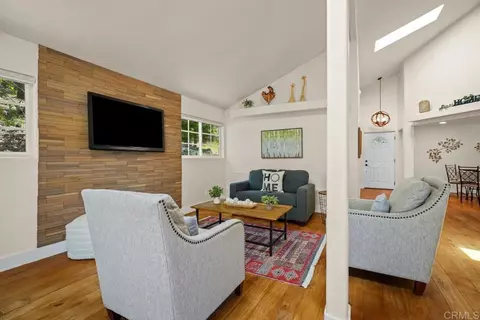 Living - 919 Kenison Dr, Julian, CA 92036 photo 3 of 4