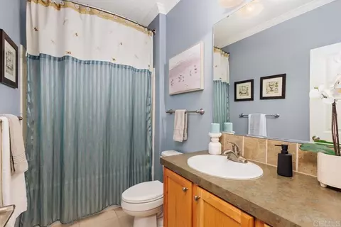 Bath - 212 Acropolis Way, Vista, CA 92084 photo 1 of 4