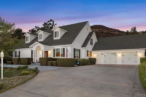 Exterior - 212 Acropolis Way, Vista, CA 92084 photo 10 of 12