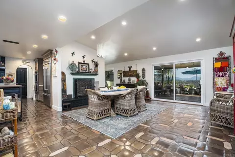 Dining - 2763 W Victoria Dr, Alpine, CA 91901 photo 2 of 2