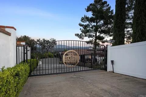 2763 W Victoria Dr, Alpine, CA 91901