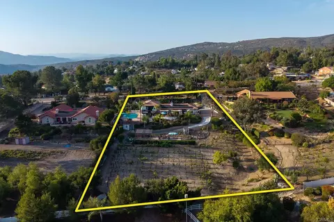 View/Area - 2763 W Victoria Dr, Alpine, CA 91901 photo 2 of 3