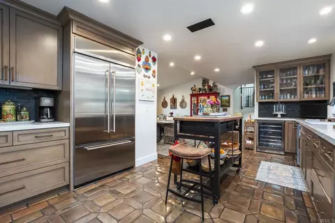 Kitchen - 2763 W Victoria Dr, Alpine, CA 91901 photo 5 of 5