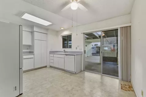 Kitchen - 3592 Boussock Ln, Oceanside, CA 92057 photo 1 of 2