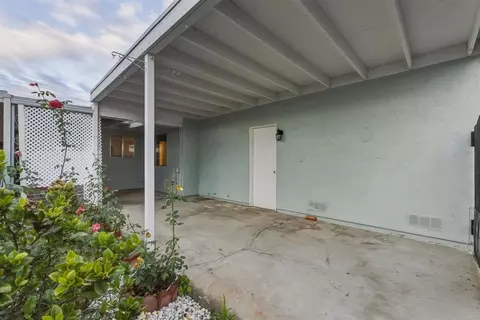 Exterior - 3592 Boussock Ln, Oceanside, CA 92057 photo 5 of 6
