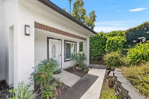 10627 Aristocrat Ct, Santee, CA 92071