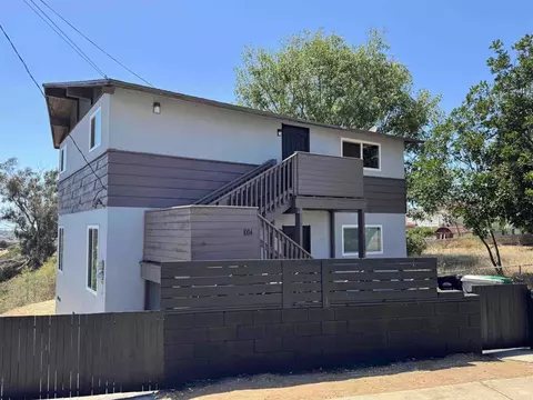 1002 Hanover St, San Diego, CA 92114